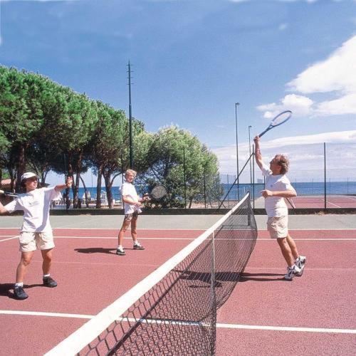 Club Hotel Marina Seada Beach Budoni Esterno foto