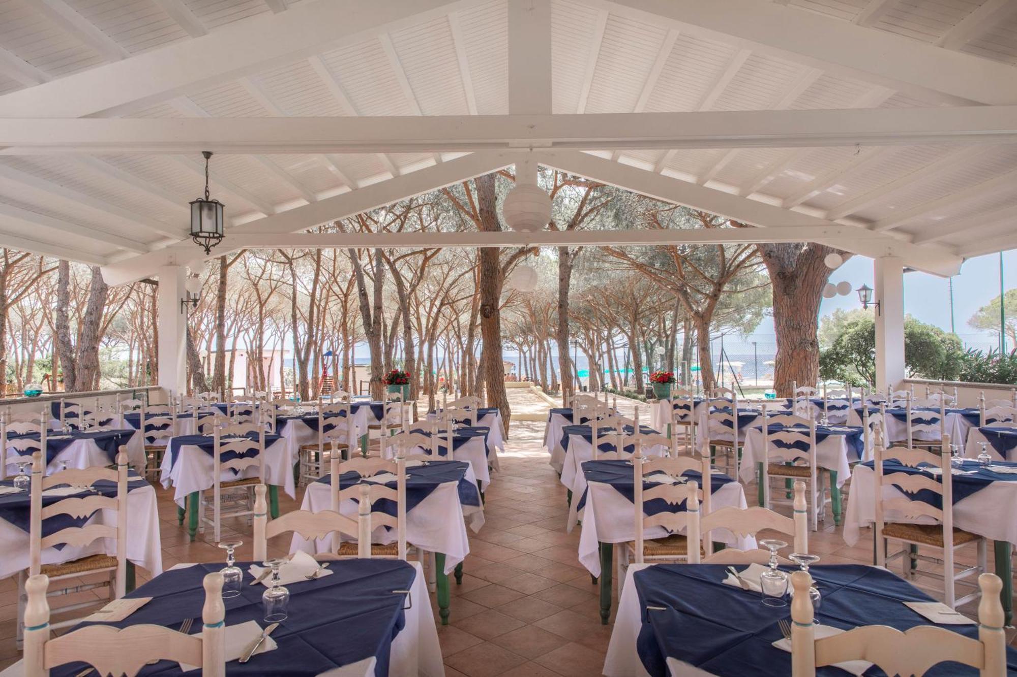 Club Hotel Marina Seada Beach Budoni Esterno foto