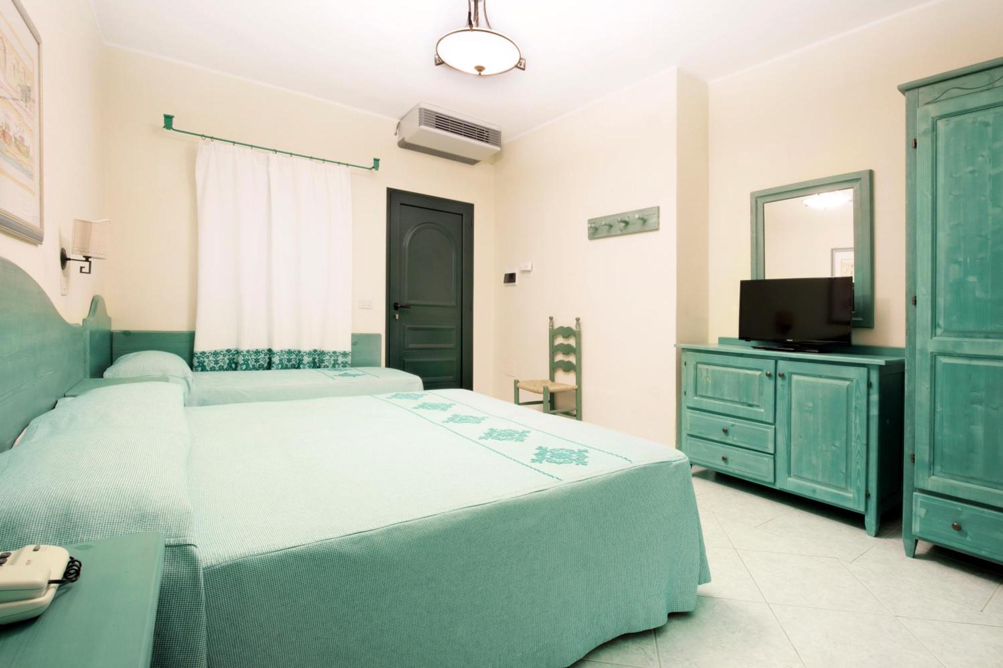 Club Hotel Marina Seada Beach Budoni Esterno foto
